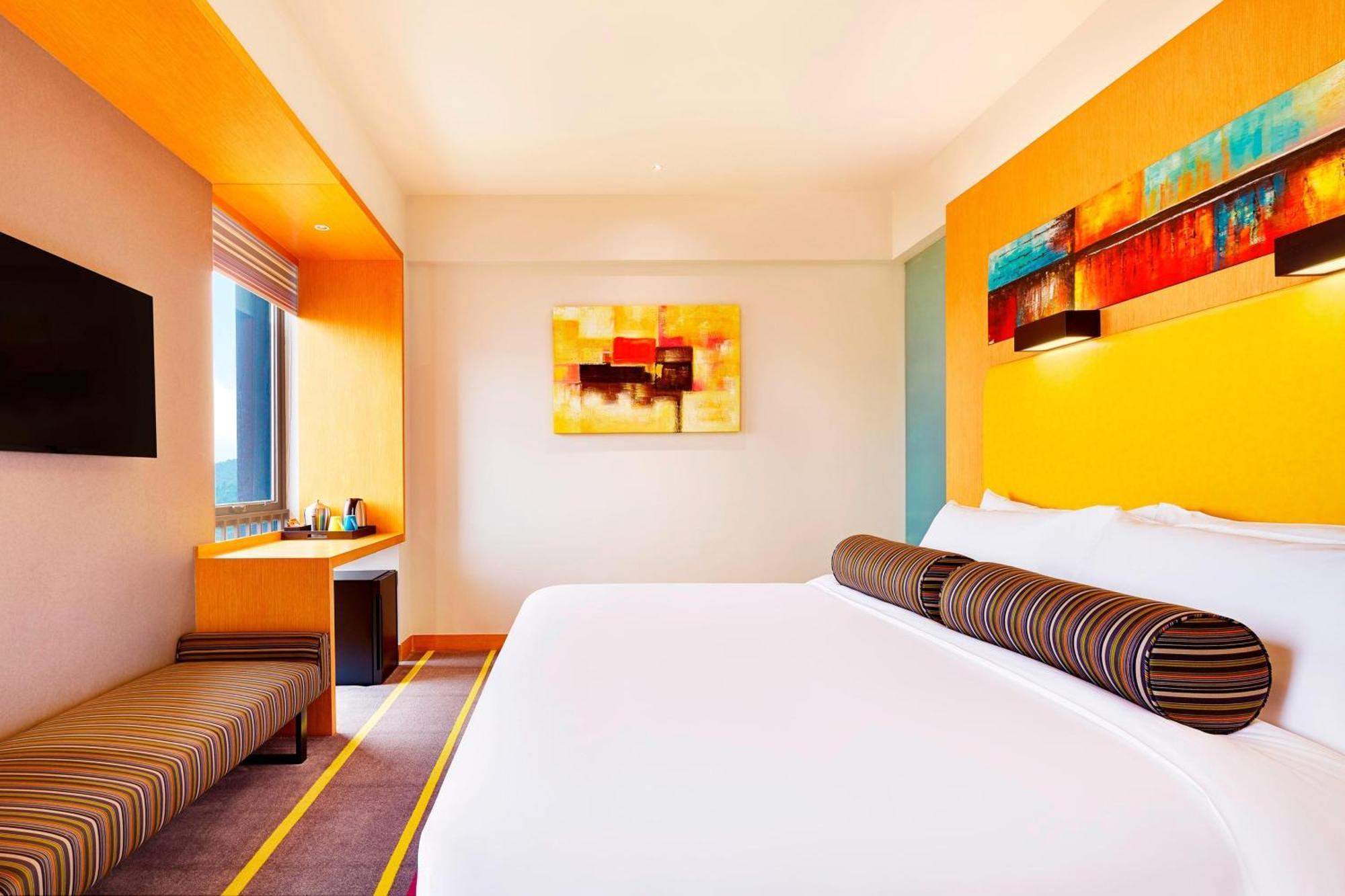 Aloft Dynamic Town Hotel Шънджън Екстериор снимка