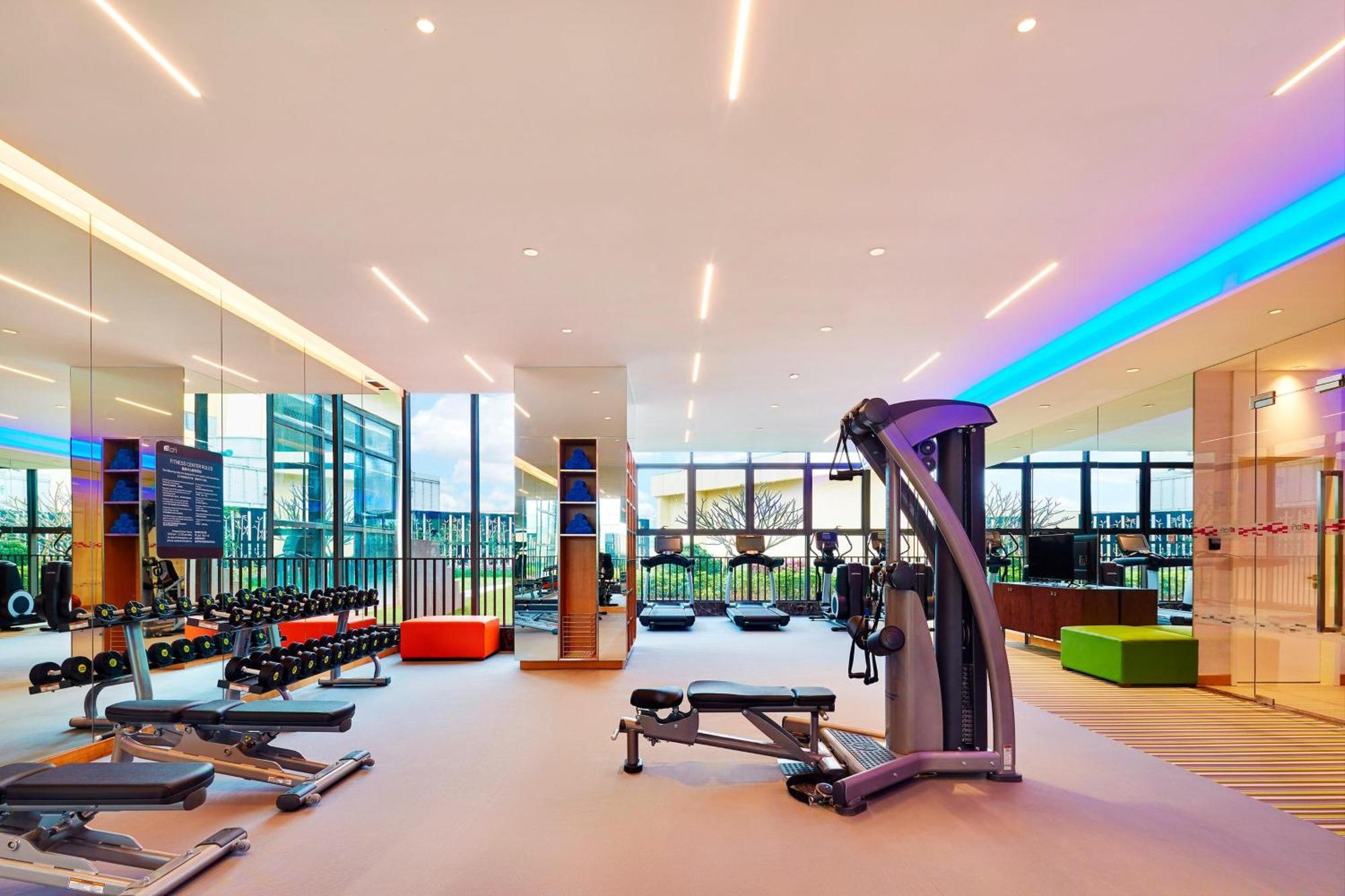 Aloft Dynamic Town Hotel Шънджън Екстериор снимка