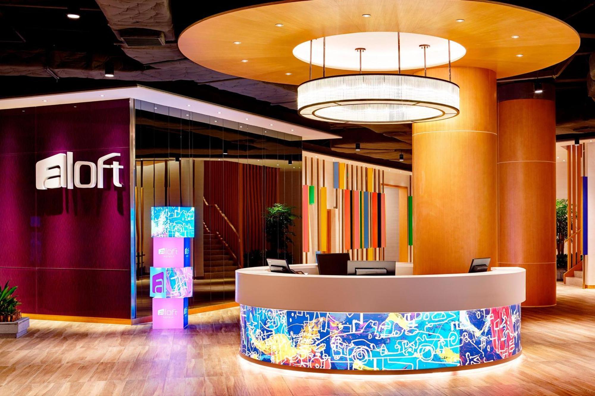 Aloft Dynamic Town Hotel Шънджън Екстериор снимка